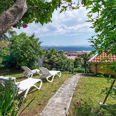 House Mima Οπατία